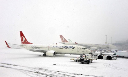 Bu günə olan bütün Bakı-İstanbul aviareysləri təxirə salınıb