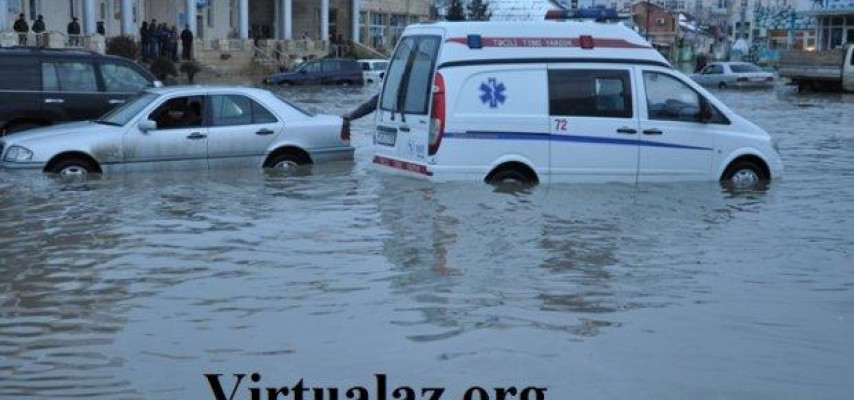 Sabunçu vağzalının ətrafı gölə döndü