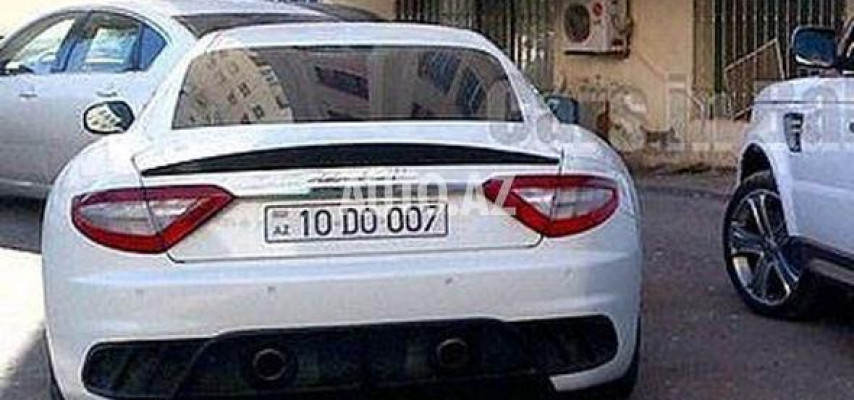 Aslan Aslanovun məmur oğlunu yol polisi saxladı