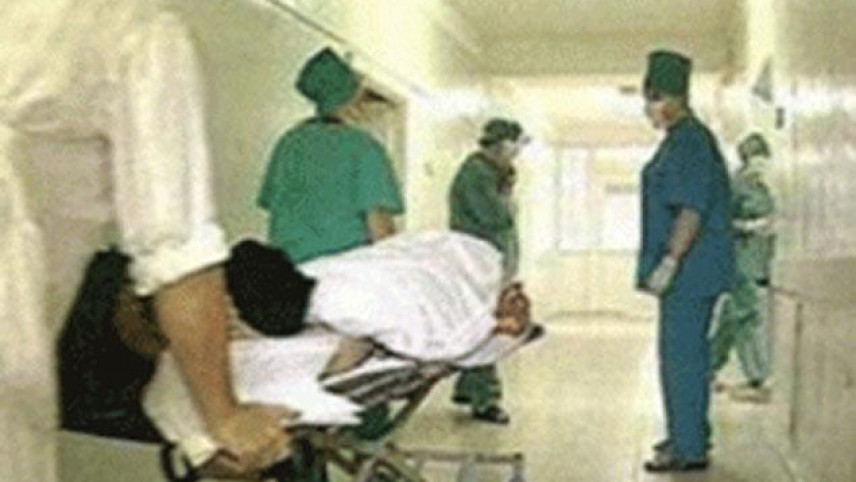 Xəstəxanaya tələsən ailə dəhşətli qəzaya düşdü: 1 ölü, 5 yaralı