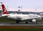 Təyyarə qəza keçirdi