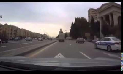 Bakıda yol polisinin kobud qayda pozuntusu
