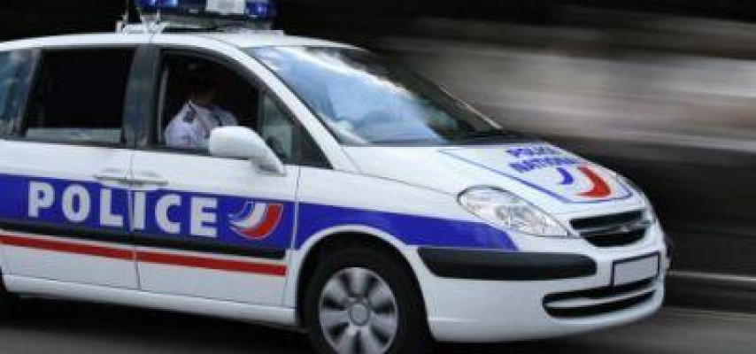 Zinət əşyaları daşıyan iki yük maşını qarət olundu