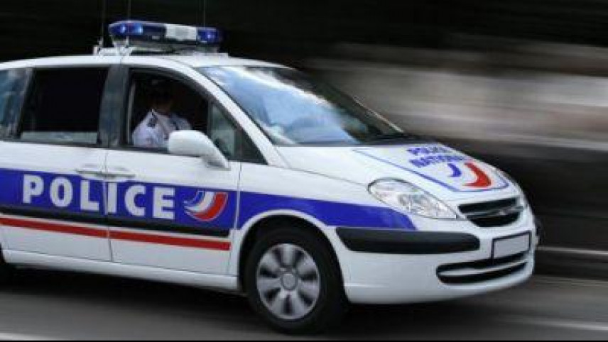 Zinət əşyaları daşıyan iki yük maşını qarət olundu
