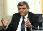 Deputat içkili maşın sürən qadınları müdafiə edənlərdən danışdı