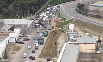 Bakıda bəzi yollar genişləndirilir – FOTO