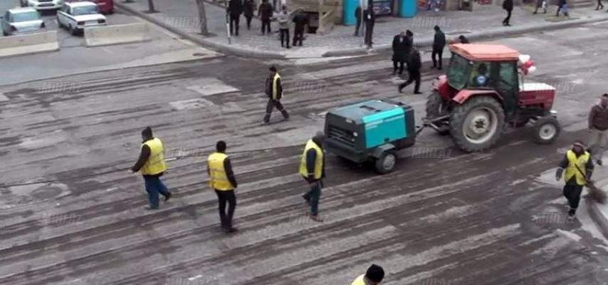 Bakının mərkəzi küçəsi bağlıdır