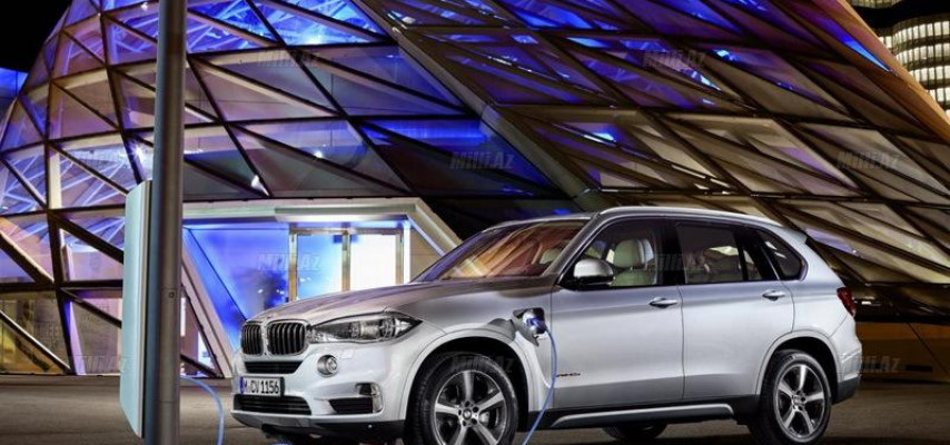 «BMW X5»in də hibridi çıxdı