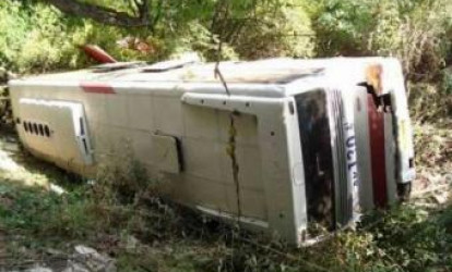Avtobusun kanala aşması nəticəsində 35 nəfər ölüb