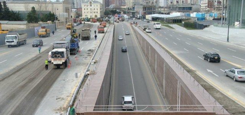 Bakının bu yolu tamamilə yenilənir