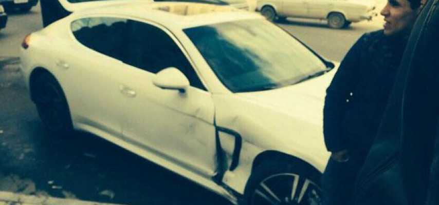 “Porsche Panamera” qəzaya düşdü