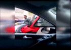 İki qatarın arasında yol getdi, çox təhlükəli