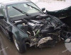 "BMW" ilə işıq dirəyini aşırdı