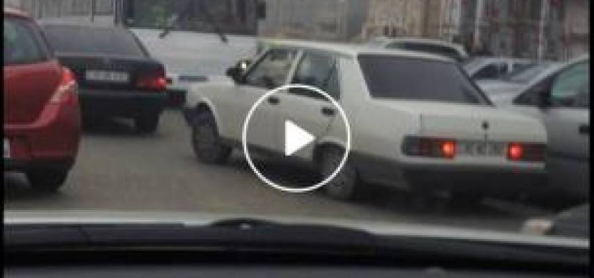 Bakıda avtobus sürücüsündən özbaşınalıq – Daha təəccüblənmirik