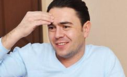 Tanınmış teleaparıcıya “Azəryolservis”də vəzifə verildi