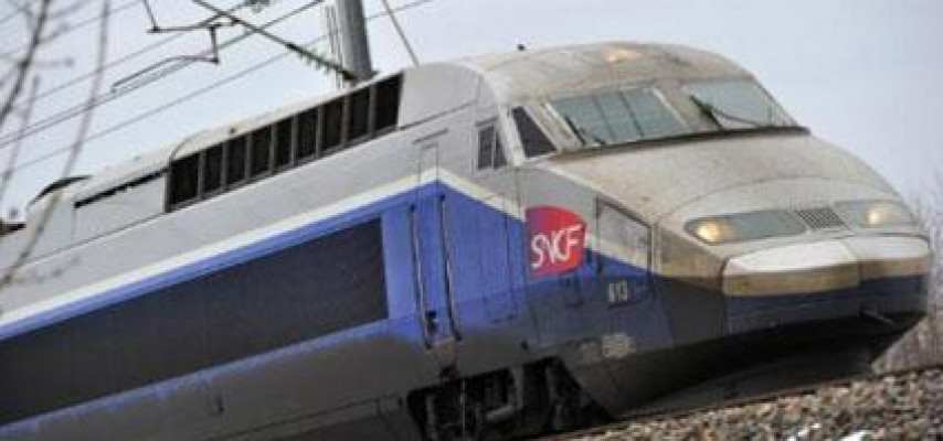 Saatda 603 km sürət yığan qatar