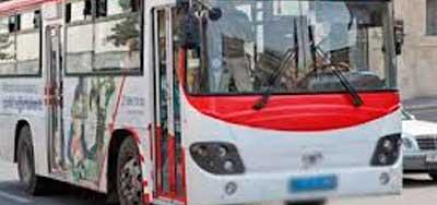Piyada yola çıxdı, avtobus əyləci basdı və  QƏZA