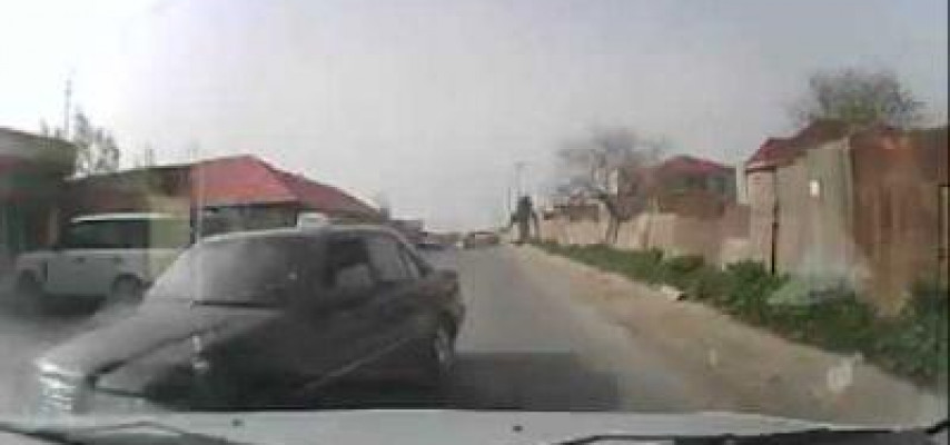 Bakıda sürücü tərbiyəsizliyi