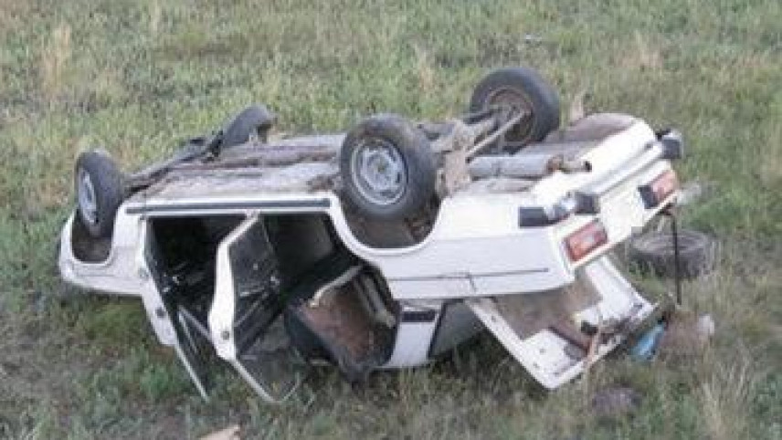 "Volkswagen" "06"nı aşırdı: 3 yaralı