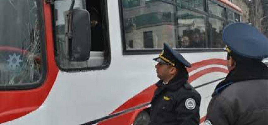 Bakıda bağlanan avtobuslar