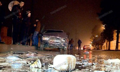 Gəncədə iki maşın toqquşub 7 yaşlı uşağı əzdi