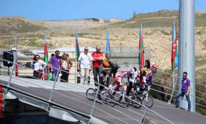 Velosipedçilər İsmayıllı yolunda