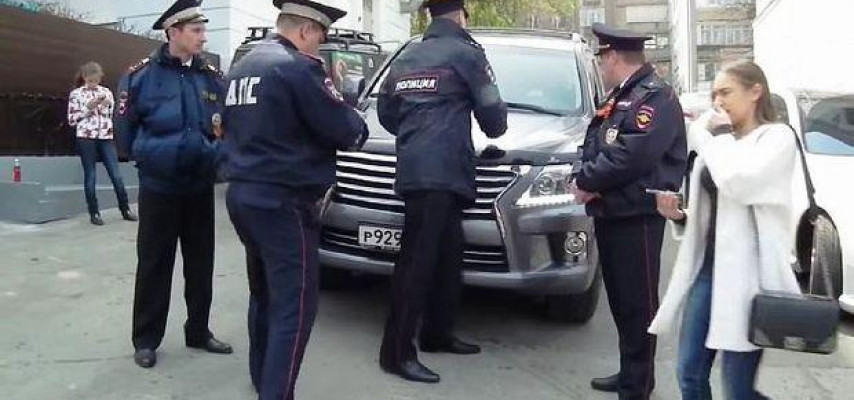Polislərin üstünə maşın sürən ermənini 5 il «iş» gözləyir