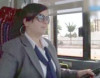 Avtobusu gözəlləşdirən qadın sürücü