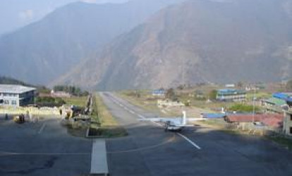 Nepalın hava limanı bağlanıb