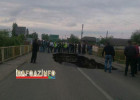Körpü çökdü; yol bağlandı – FOTO