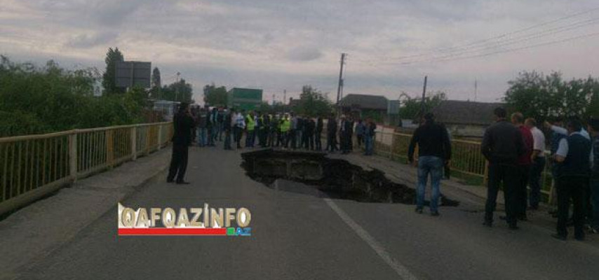 Körpü çökdü; yol bağlandı – FOTO