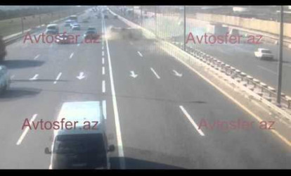 Bakıda avtobus uçdu; sonra aşdı – REAL VİDEO
