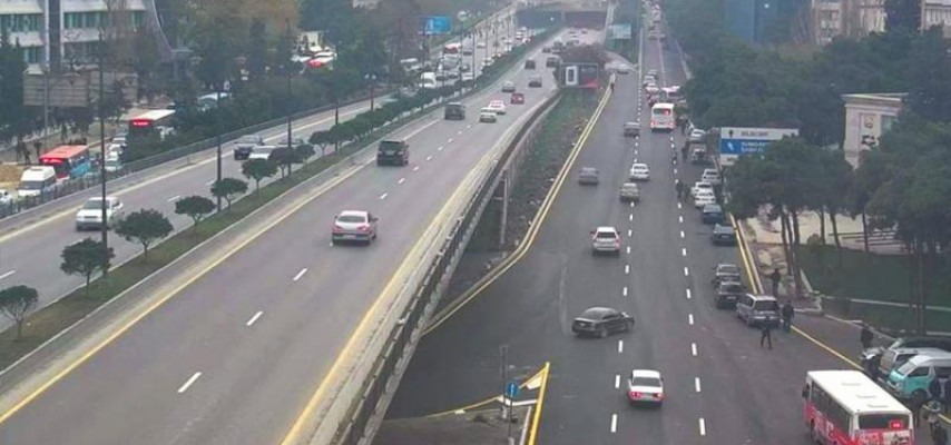 Yol polisindən çağırış: "Şəxsi avtomobillərdən az istifadə edin"