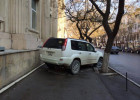 Bakıda parkinq mədəniyyətindən xəbərsiz sürücülər