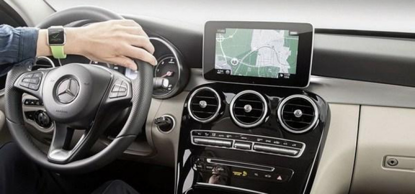 “Mercedes”dən “Apple Watch” saatları üçün yeni əlavə