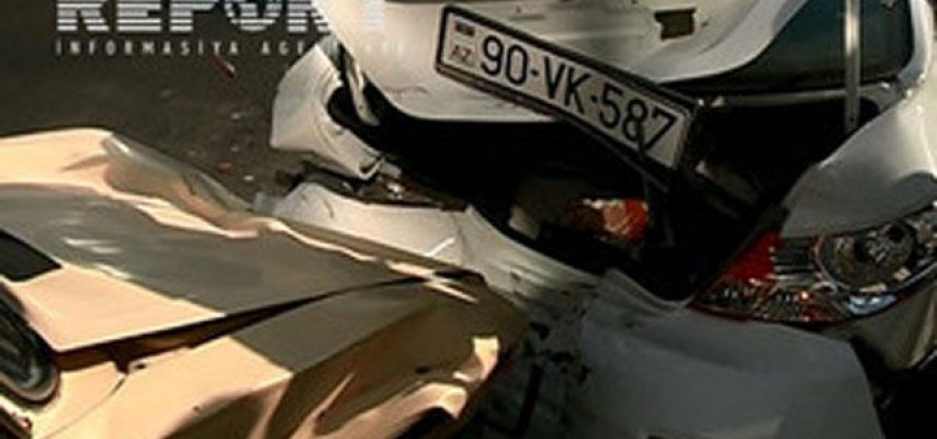 Bakıda yol qəzası: 2 nəfər ağır xəsarət alıb