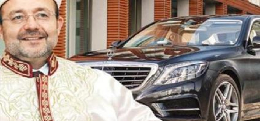 Prezident din müşavirinə “Mercedes” bağışladı