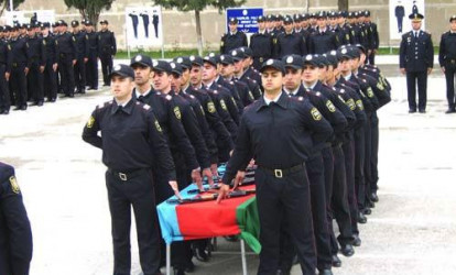 Polis olmaq şərəfi