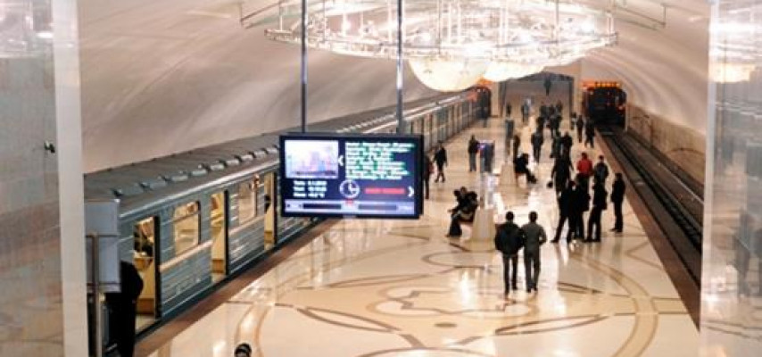 Metroda reklam bərpa edildi