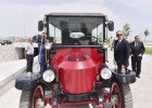 Prezident bulvardakı yeni nəqliyyat vasitələrinə baxdı