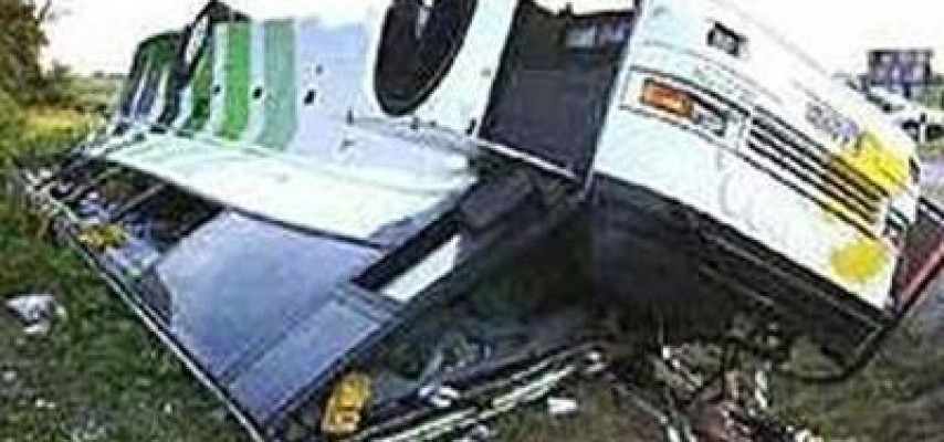 İranda dəhşətli avtobus qəzası, 24 ölü