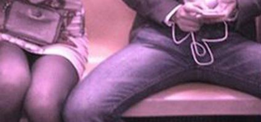 Metroda ayaqlarını araladı və həbs edildi - BAŞLANDI