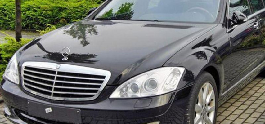 Bakıda 28 min manatlıq "Mercedes" 15 minə...