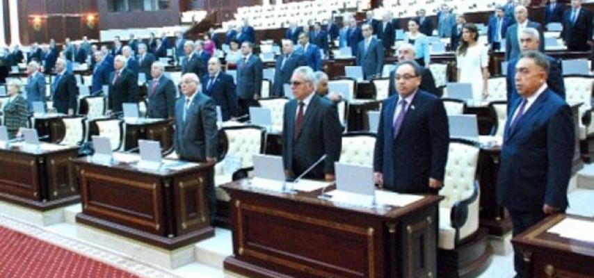 Deputatlarımız şəxsi və xidməti maşından istifadə edə bilməyəcək