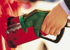 Avtomobil benzini istehsalı artıb