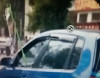 Qadın qolunda sistem ola-ola maşın sürdü