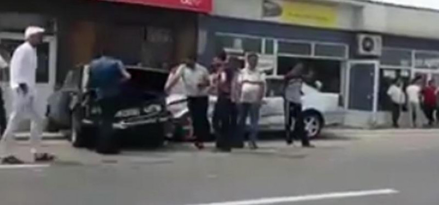 Yol polisinin qarşısında zəncirvari qəza