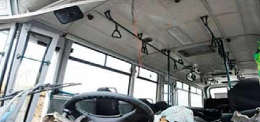 Bakıda sərnişin avtobusu aşdı: yaralı var