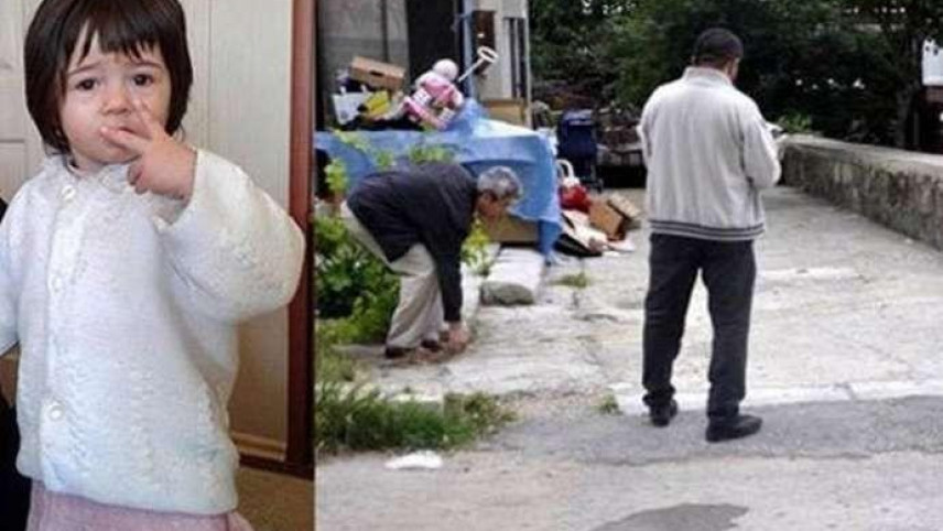 Ata maşınla 2 yaşlı qızının üstündən keçdi
