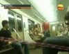 Metroda sekslə məşğul olan qız məhkəmə qarşısında